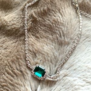 Emerald green choker